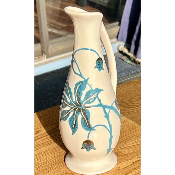 Vintage jug vase or pitcher hand painted blue with gold accents Signed Shelley - Picture 2 of 8